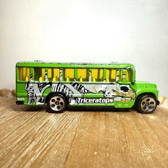 Hot Wheels Wind Splitter Corvette Bus Matchbox Audi Avis Peugeot Quasar Lot 6 - Picture 3 of 16